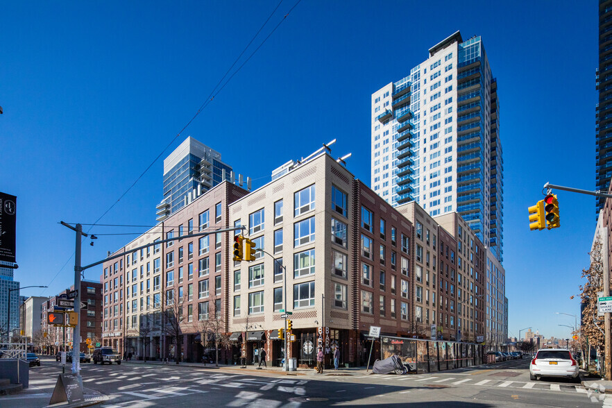 22 N 6th St, Brooklyn, NY for sale - Building Photo - Image 1 of 1