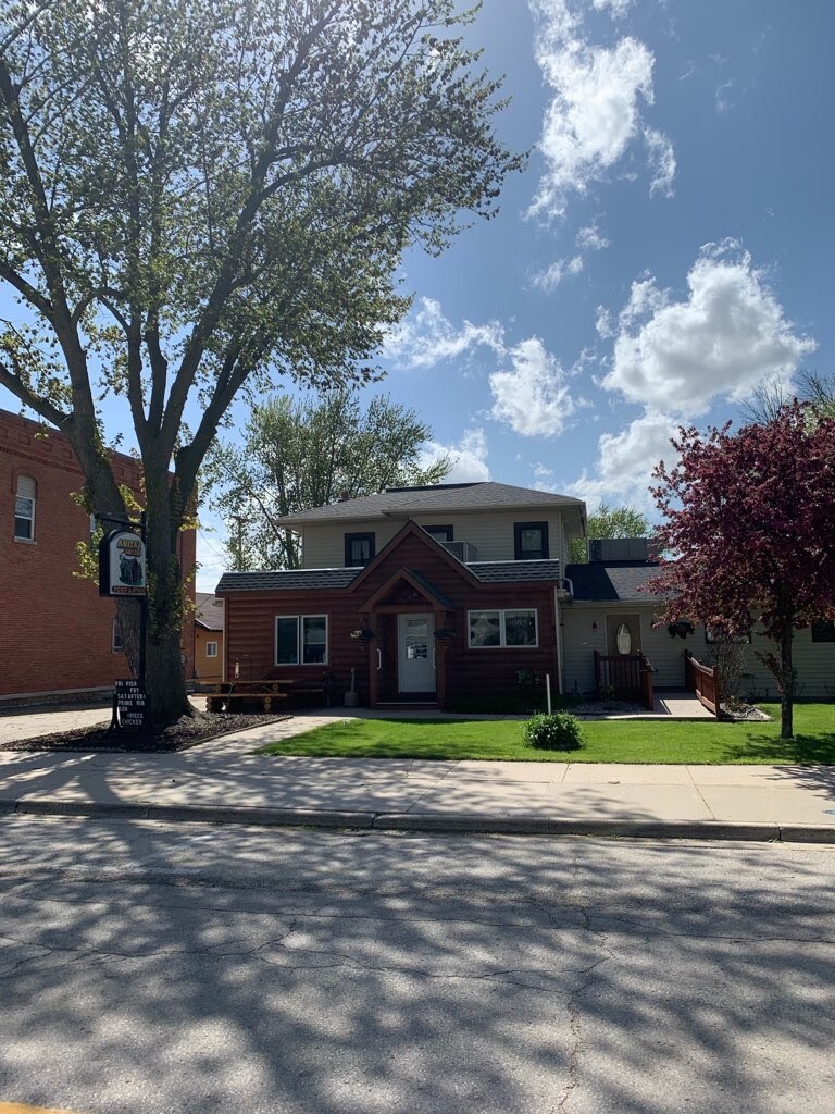 210 N Main St, Oakfield, WI for sale Primary Photo- Image 1 of 1