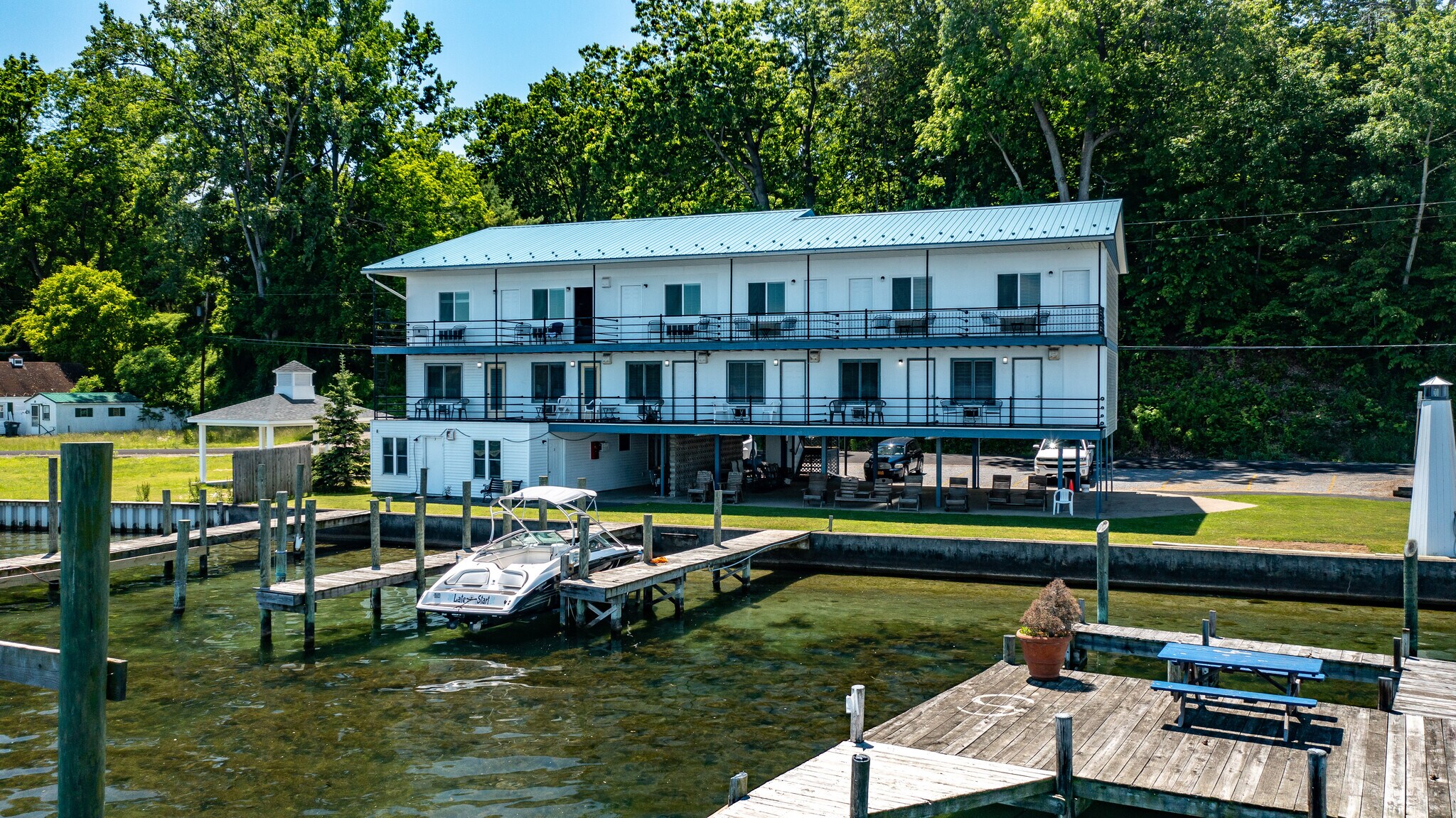 3434 N Plum Point Rd, Himrod, NY 14842 Showboat Motel Restaurant and