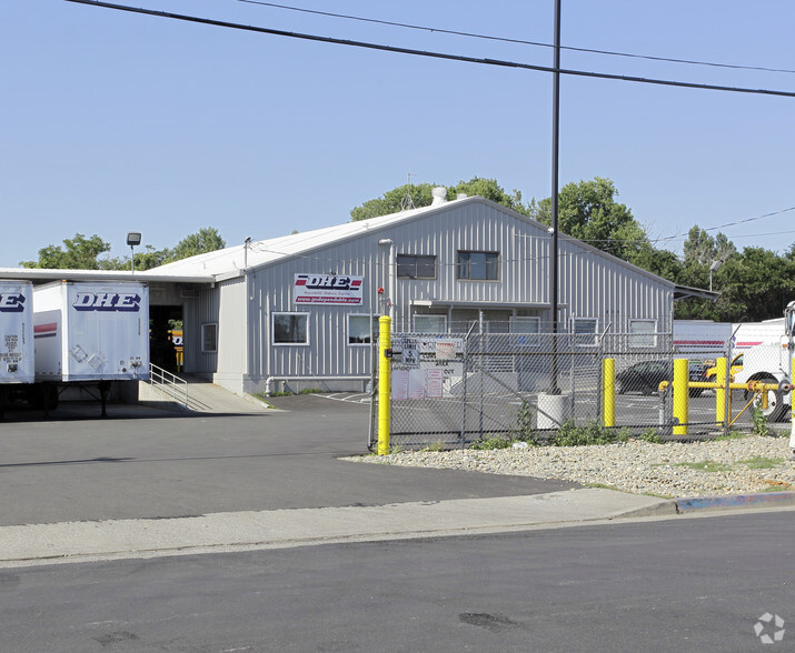 820 E St, West Sacramento, CA for lease - Building Photo - Image 3 of 5