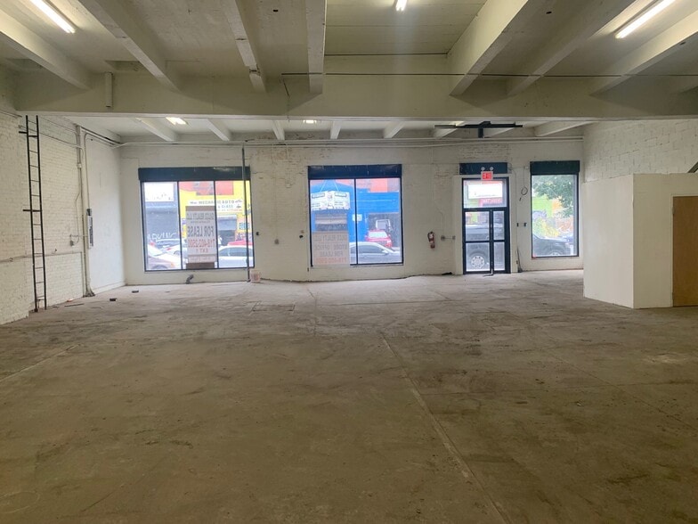 1140 Webster Ave, Bronx, NY for lease - Building Photo - Image 2 of 9