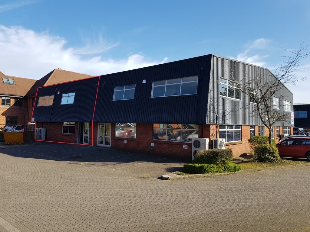 Newbury Rd, Kingsclere for lease Building Photo- Image 1 of 2