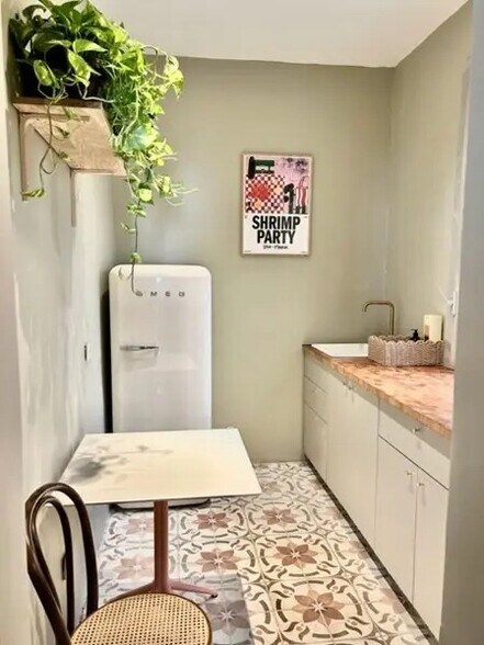 Retail in Montpellier for lease - Interior Photo - Image 3 of 6