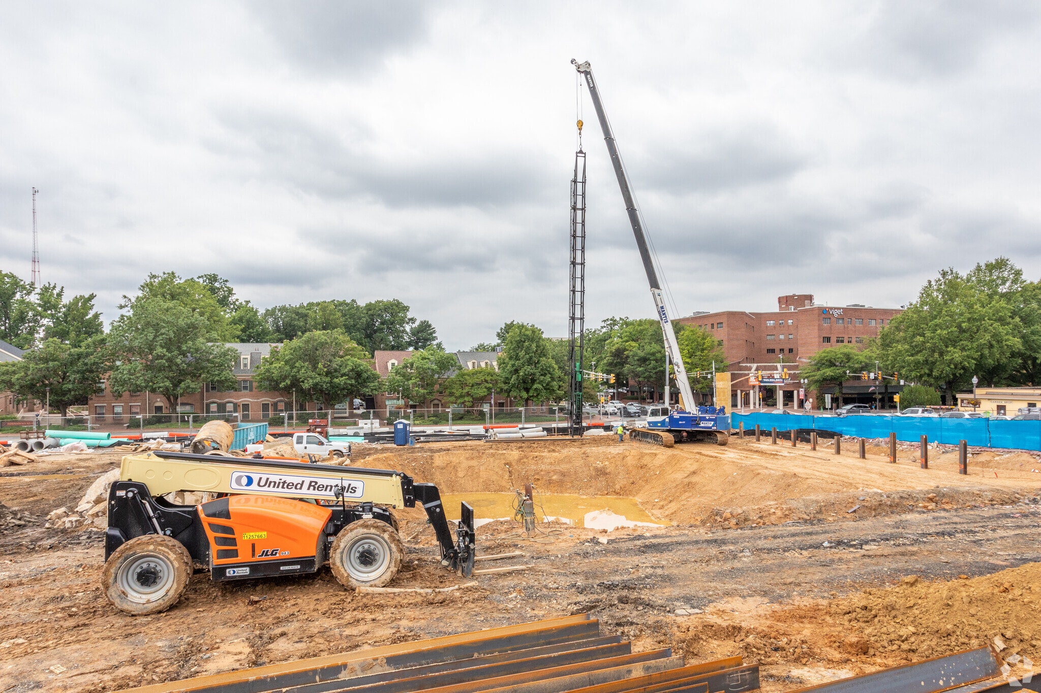 131 E Broad St, Falls Church, VA for sale Primary Photo- Image 1 of 1