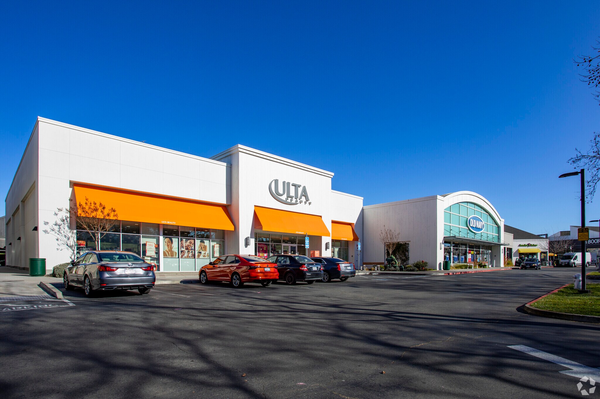 1975 Diamond Blvd, Concord, CA 94520 Willows Shopping Center