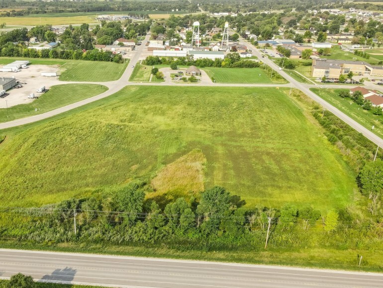 2300 Broadway St, Granger, IA for sale - Building Photo - Image 3 of 12