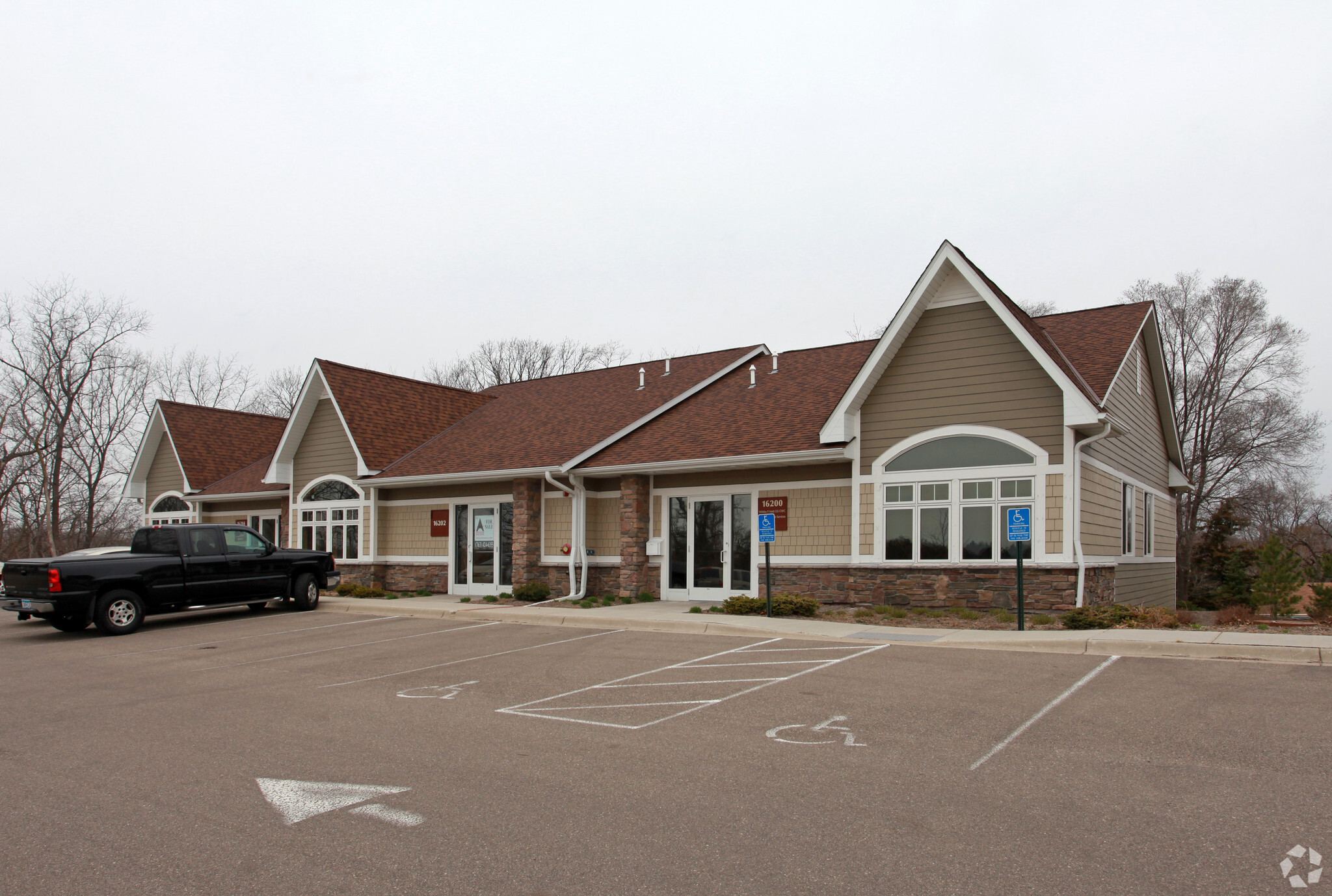 16200-16204 Highway 7, Minnetonka, MN for sale Primary Photo- Image 1 of 1