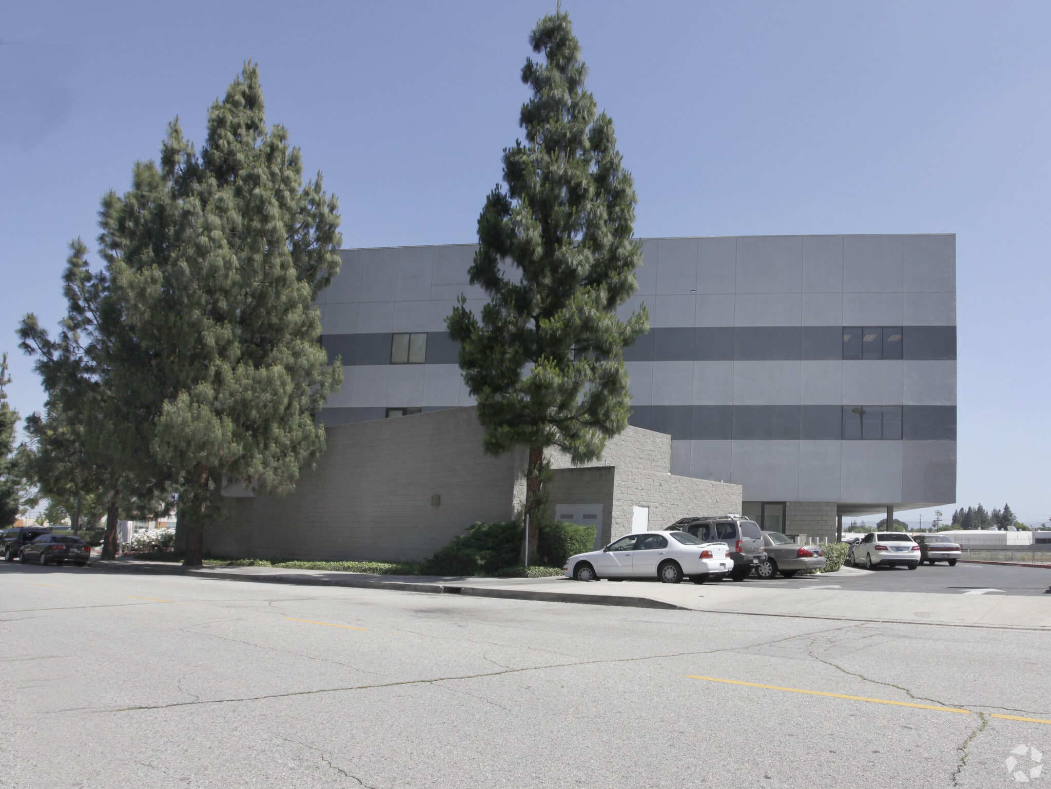 9045 Corbin Ave, Northridge, CA for lease Building Photo- Image 1 of 8
