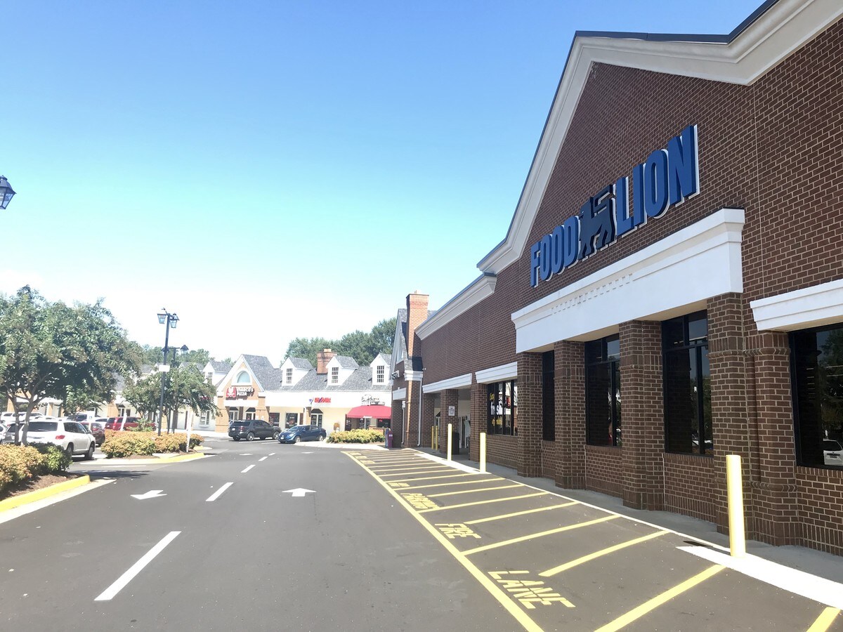 1310113231 Rivers Bend Blvd, Chester, VA 23836 River's Bend Shopping