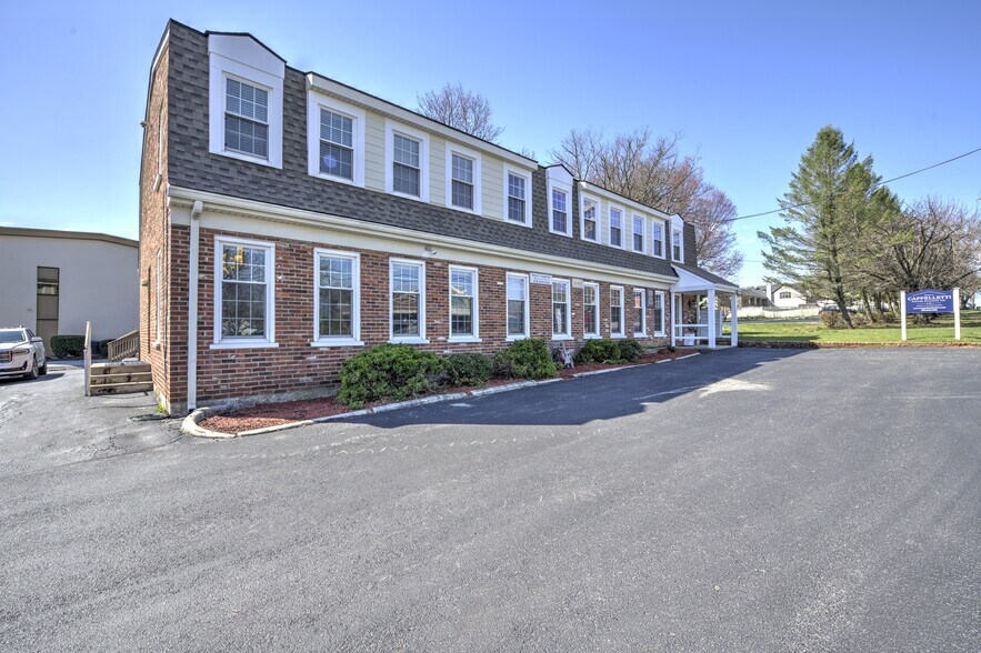 136 W Lancaster Ave, Paoli, PA 19301