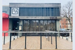 1002 Beacon St, Brookline MA - Pub