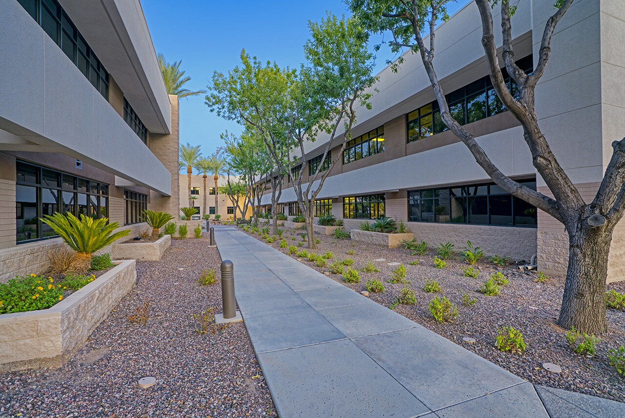 5605 W Eugie Ave, Glendale, AZ 85304 Thunderbird Paseo Medical Plaza