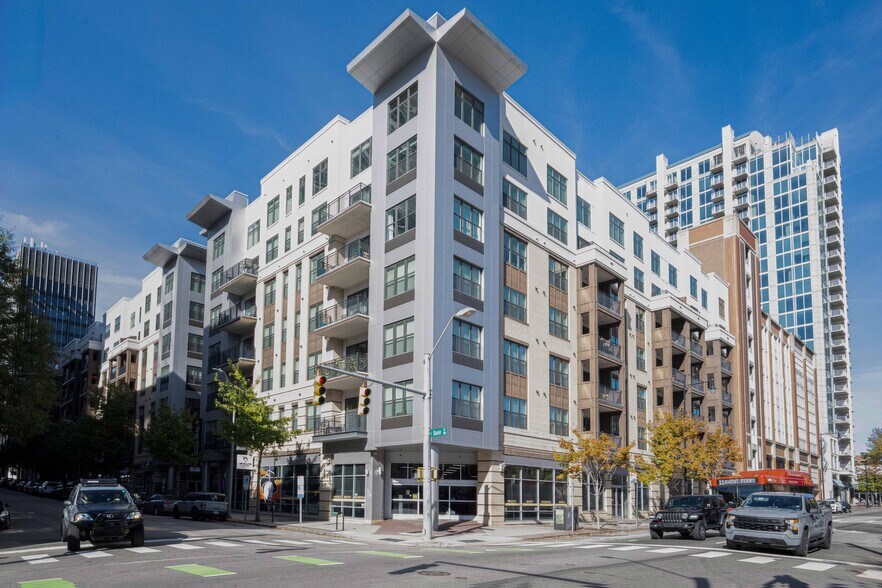 149 E Davie St, Raleigh, NC for lease - Building Photo - Image 3 of 4