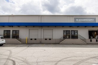 2400 Cantrell Rd, Little Rock, AR for lease Building Photo- Image 1 of 1