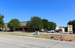 3923 Morse St, Denton TX - Warehouse