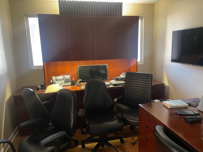 303 Bridgeway Ave, Old Hickory, TN for sale - Interior Photo - Image 3 of 13