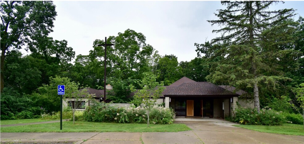 1001 Green Rd, Ann Arbor, MI for sale - Primary Photo - Image 1 of 14