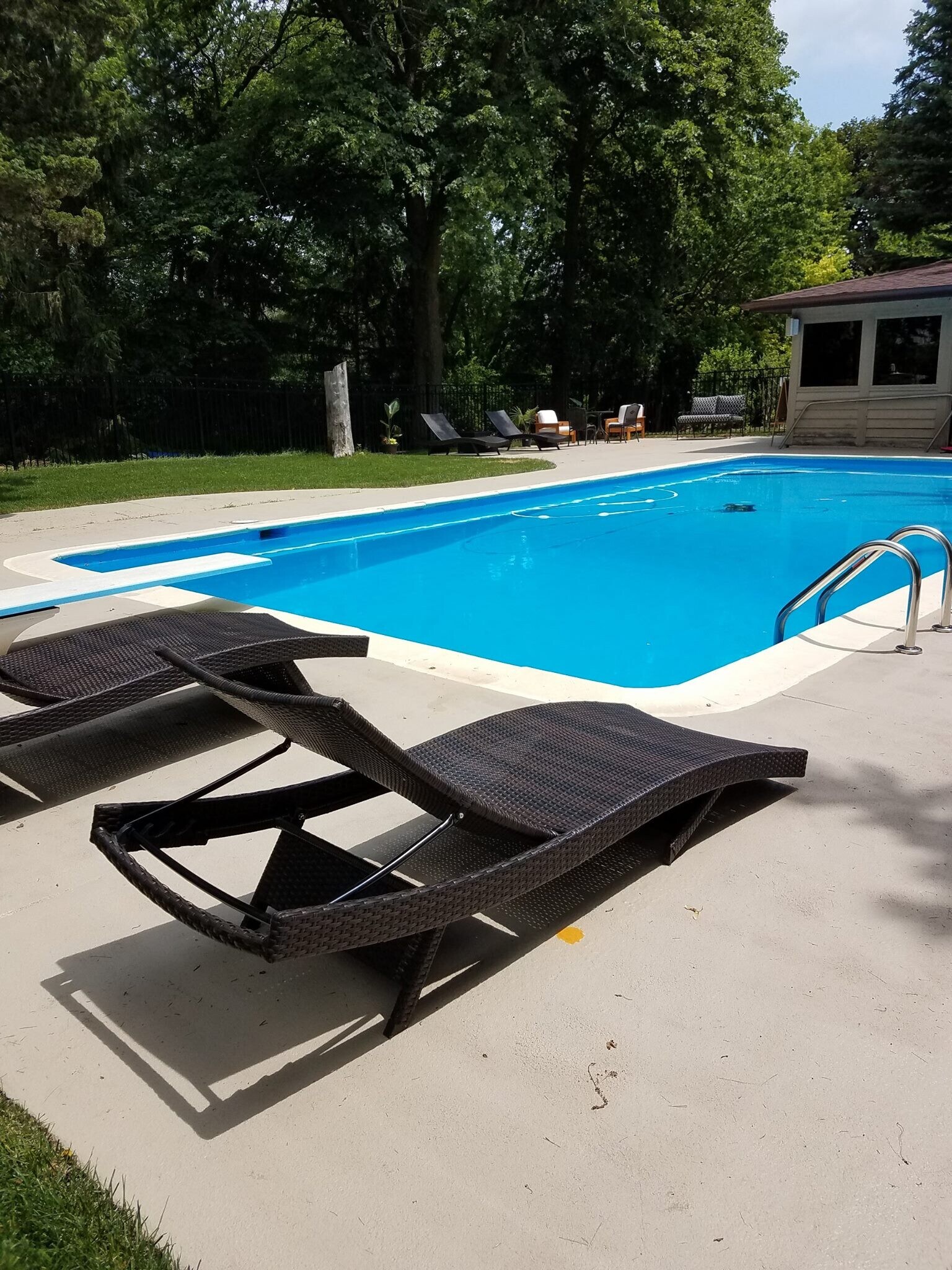 808 Discovery Drive West Chicago Illinois 60185 - oozoxgh
