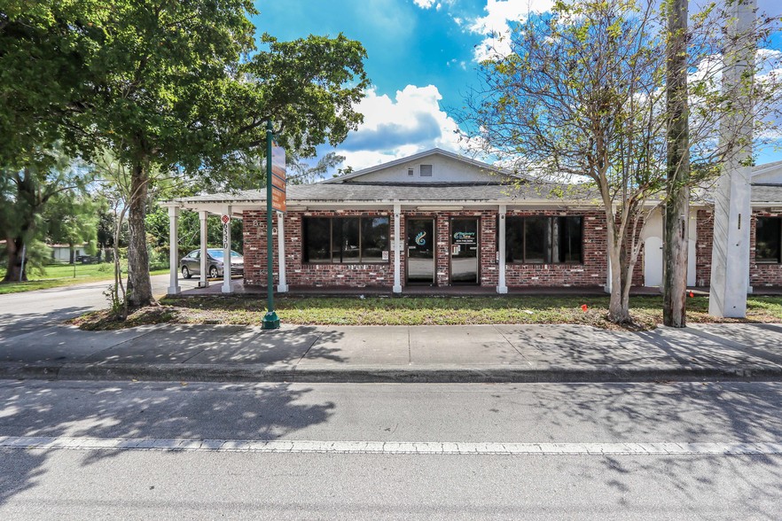 6530 Griffin Rd, Davie, FL for sale - Building Photo - Image 1 of 1