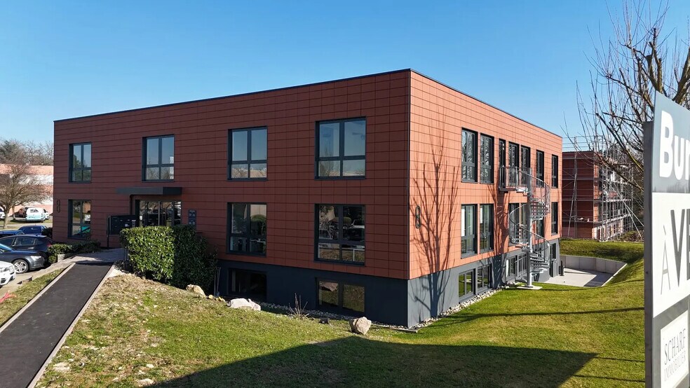 8 Rue Du Parc, Oberhausbergen for sale - Building Photo - Image 1 of 2
