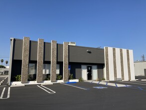 2175 S Grand Ave, Santa Ana, CA for lease Building Photo- Image 1 of 2