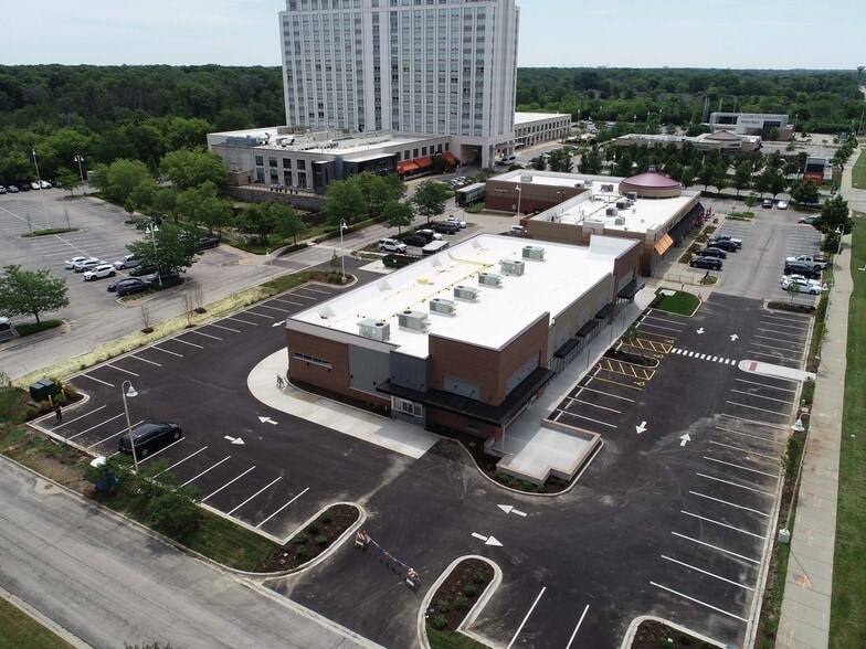 751 N Milwaukee Ave, Wheeling, IL for lease - Building Photo - Image 3 of 7