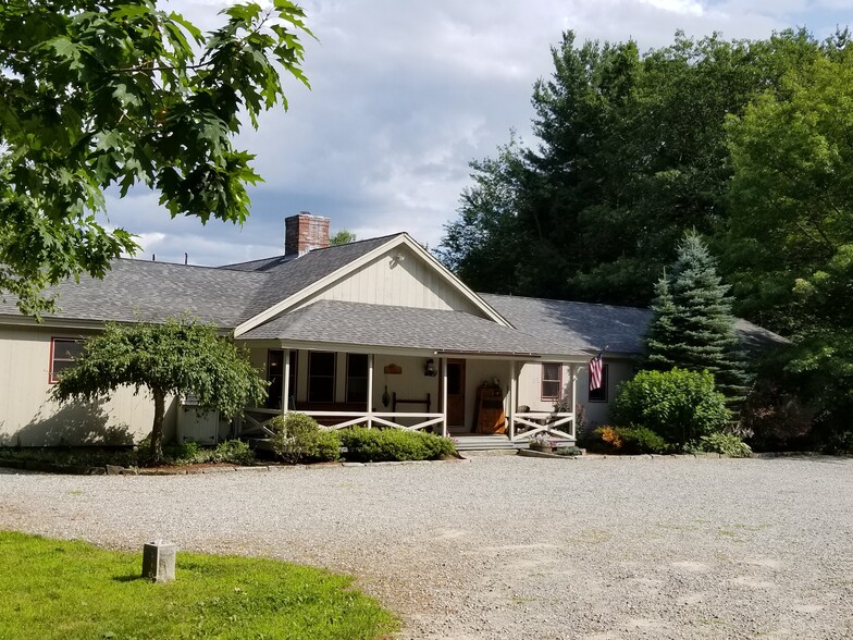 26 Timberdoodle Dr, Temple, NH for sale - Primary Photo - Image 1 of 48