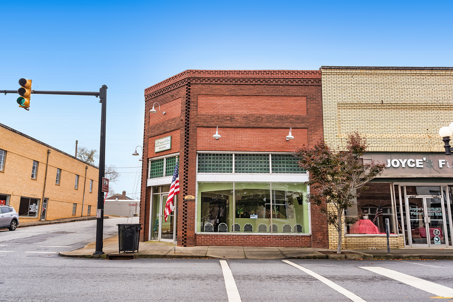 226 E Main St, Union, SC for sale - Building Photo - Image 3 of 45