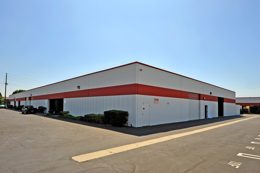 9001 Oso Ave, Chatsworth, CA for lease - Building Photo - Image 1 of 2