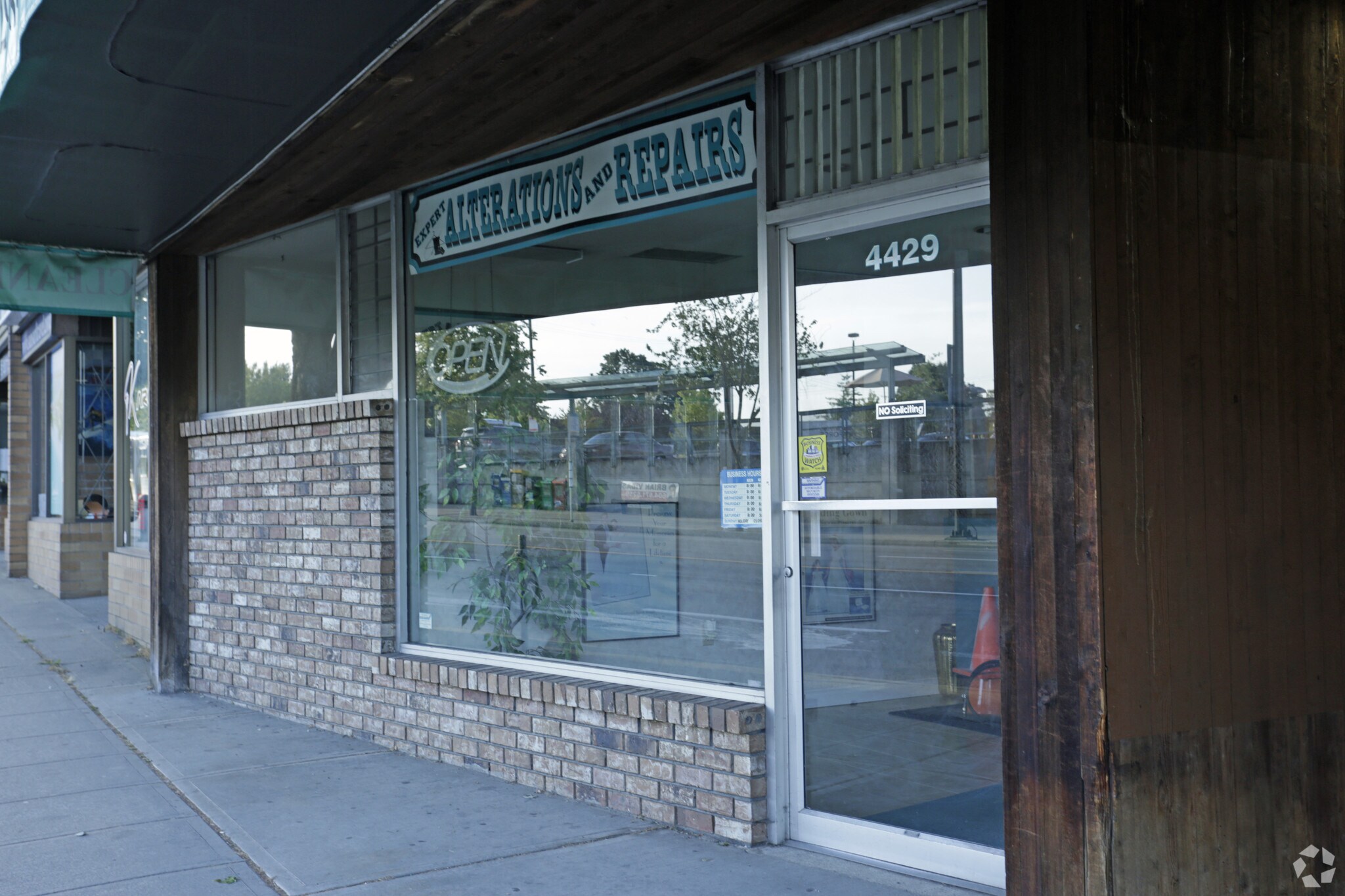 4429 Hastings St, Burnaby, BC V5C 2K1 Retail for Sale 4429 Hastings St, Burnaby, BC V5C 2K1 Retail for Sale