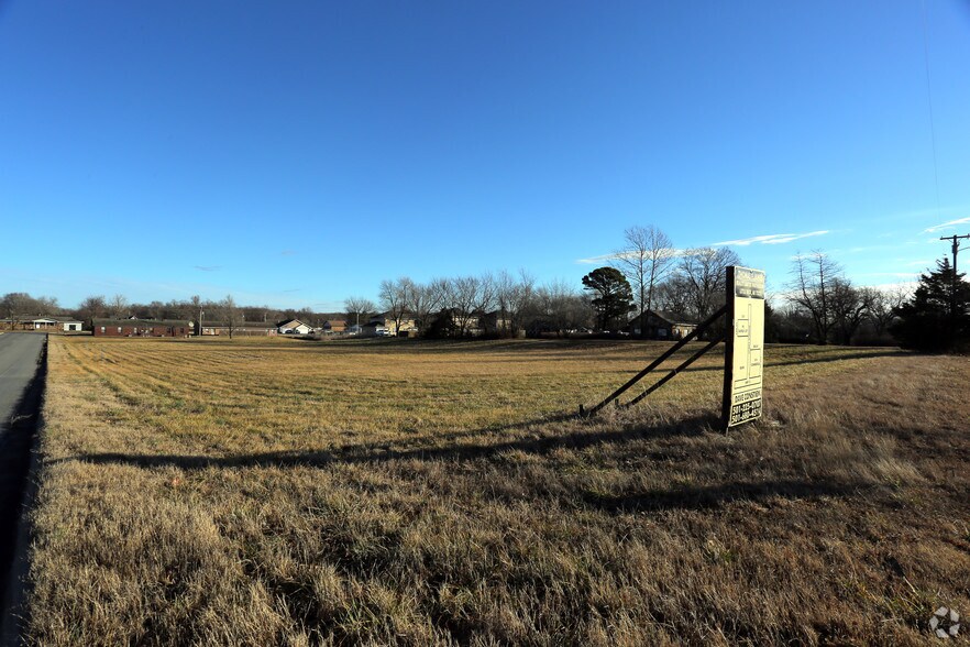 E US-12 Hwy, Gentry, AR for sale - Primary Photo - Image 1 of 1