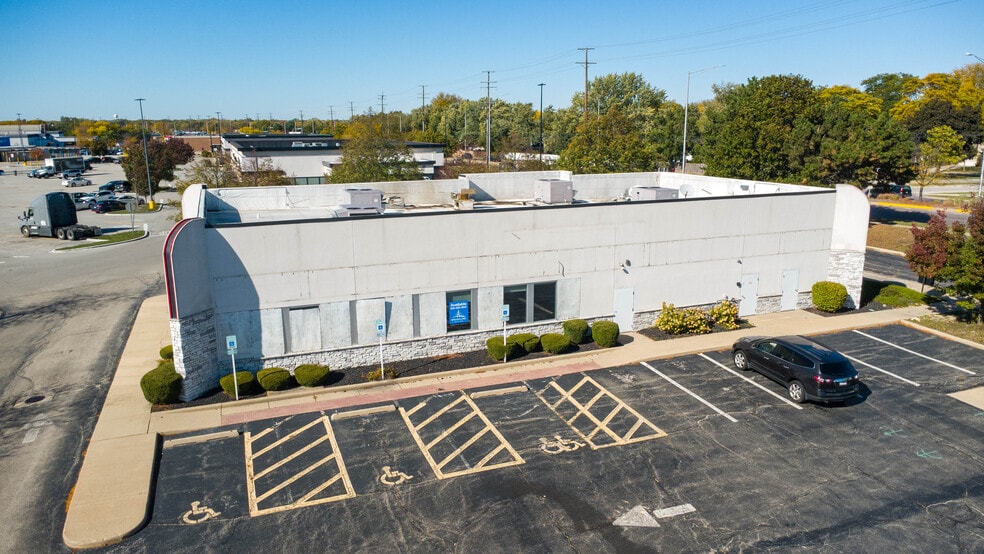 1501 Algonquin Rd, Rolling Meadows, IL for lease - Building Photo - Image 2 of 4