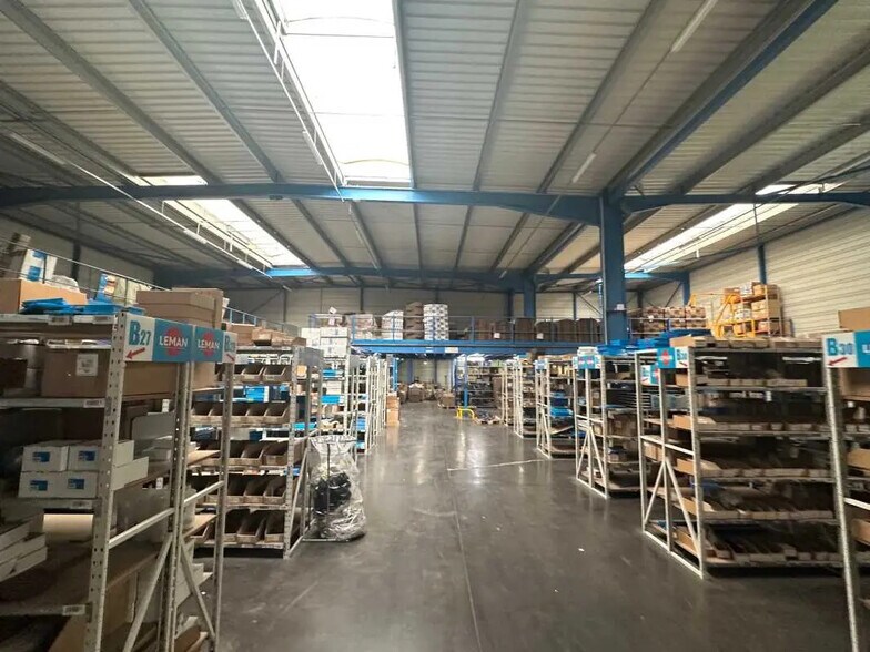 Flex in Saint-Clair-de-la-Tour for sale - Building Photo - Image 2 of 12