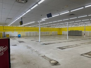 2535 Garfield St, Gary, IN for lease Interior Photo- Image 2 of 3