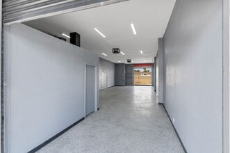 2120 Highland Ave, Las Vegas, NV for lease Interior Photo- Image 2 of 8