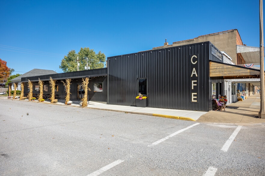 120 Cumberland St, Greenup, IL for sale - Primary Photo - Image 1 of 25