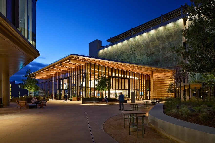 5975 Pacific Mesa, San Diego, CA for lease - Building Photo - Image 3 of 12