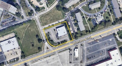 16015 Lake Shore Blvd, Cleveland, OH - AERIAL  map view