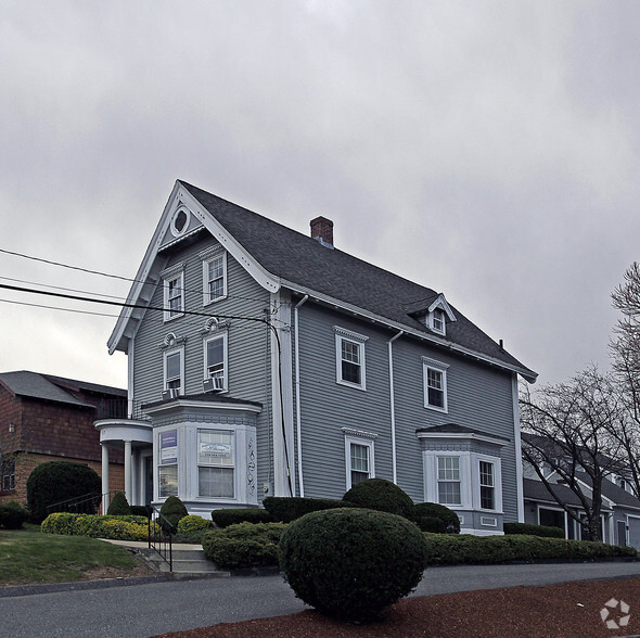 17 Main St, Hopkinton, MA for sale - Primary Photo - Image 1 of 1