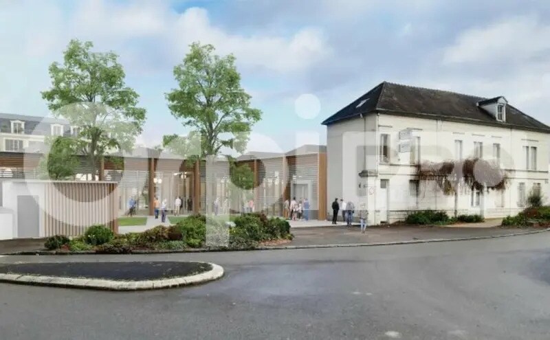 Retail in Compiègne for lease Building Photo- Image 1 of 7