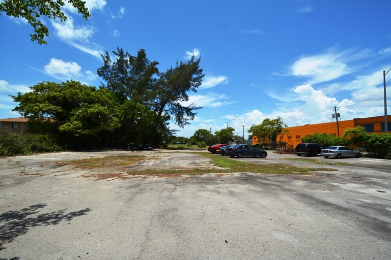 740-797 NW 71st St, Miami, FL for sale - Primary Photo - Image 1 of 1