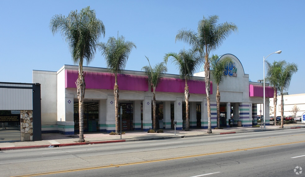 1514 N Main St, Santa Ana, CA for lease - Building Photo - Image 2 of 2