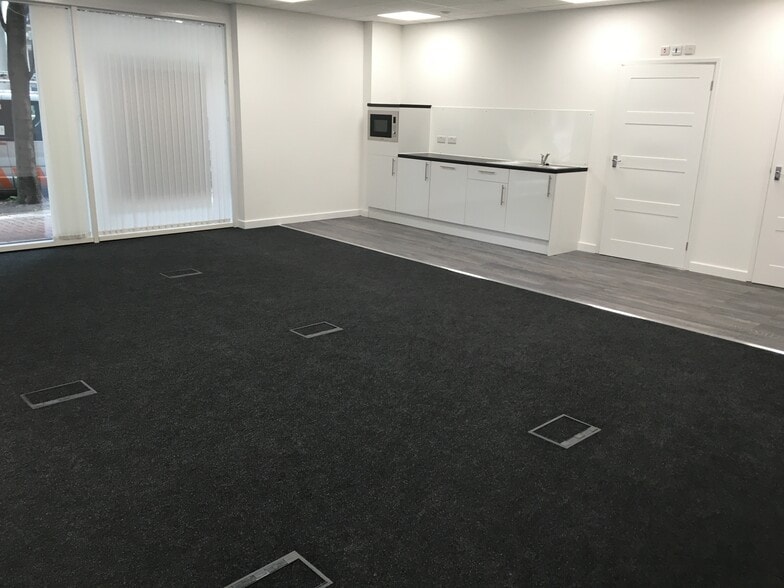 Rope St, London for lease - Building Photo - Image 3 of 12