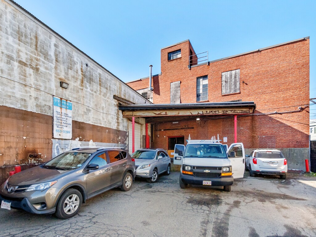 165167 Bow St, Everett, MA 02149 Office for Lease