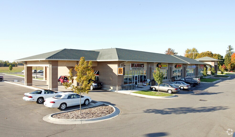 8741 W Saginaw Hwy, Lansing, MI for sale - Building Photo - Image 1 of 1