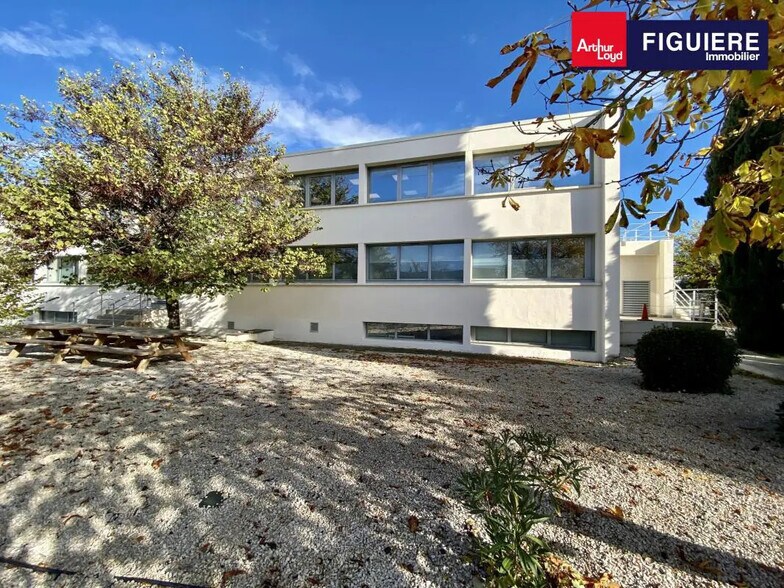 Office in Aix-en-Provence for lease - Building Photo - Image 1 of 7