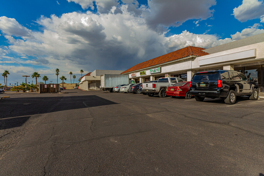 5217-5233 S Central Ave, Phoenix, AZ for lease - Building Photo - Image 2 of 9