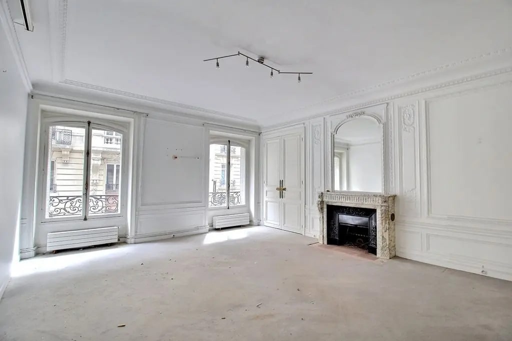3 Rue Anatole De La Forge, Paris for sale Interior Photo- Image 1 of 10