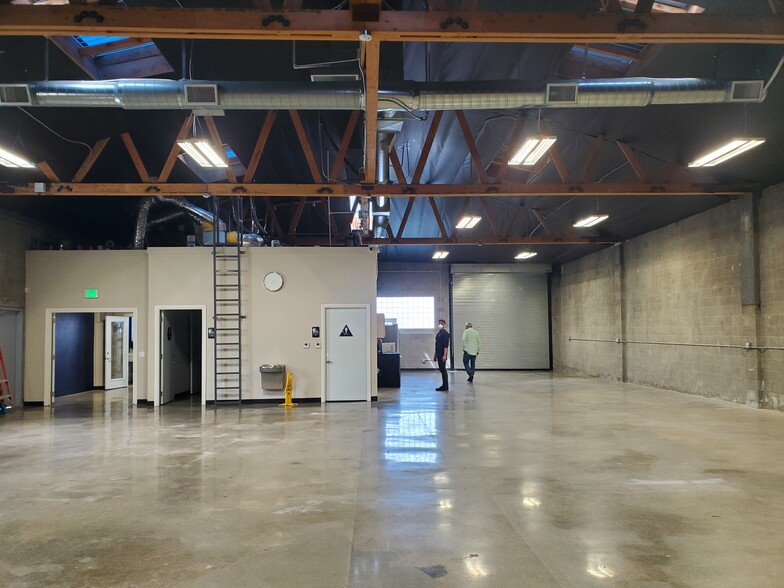 2529 N San Fernando Rd, Los Angeles, CA for lease - Interior Photo - Image 3 of 4