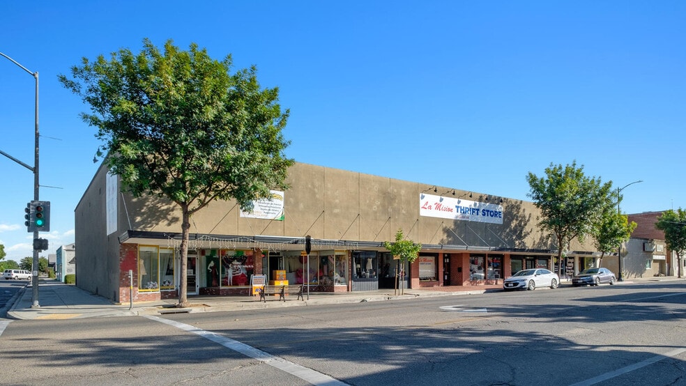 1608 11th St, Reedley, CA 93654 Retail for Sale